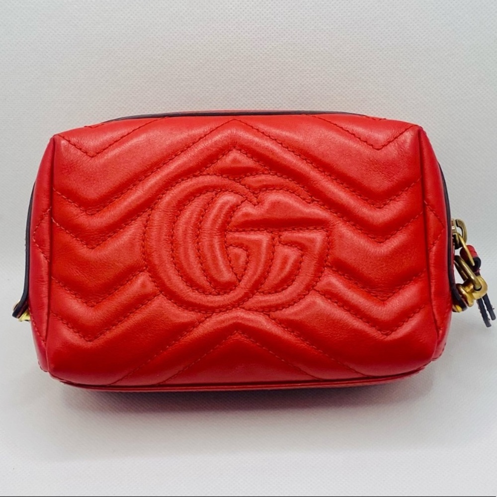 /traded/💯 Gucci Marmont Calfskin Matelasse GG Marmont Case in Hibiscus Red - Picture 4 of 16
